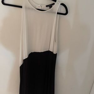Forever 21, Black and white beautiful sleeveless jumper